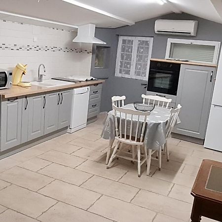Maison Des Clos Nyons Esterno foto